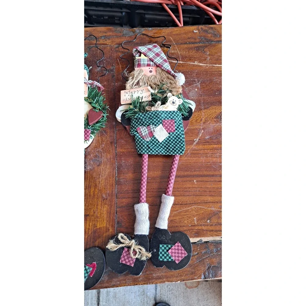 2- Christmas Wood Door Hangers 16